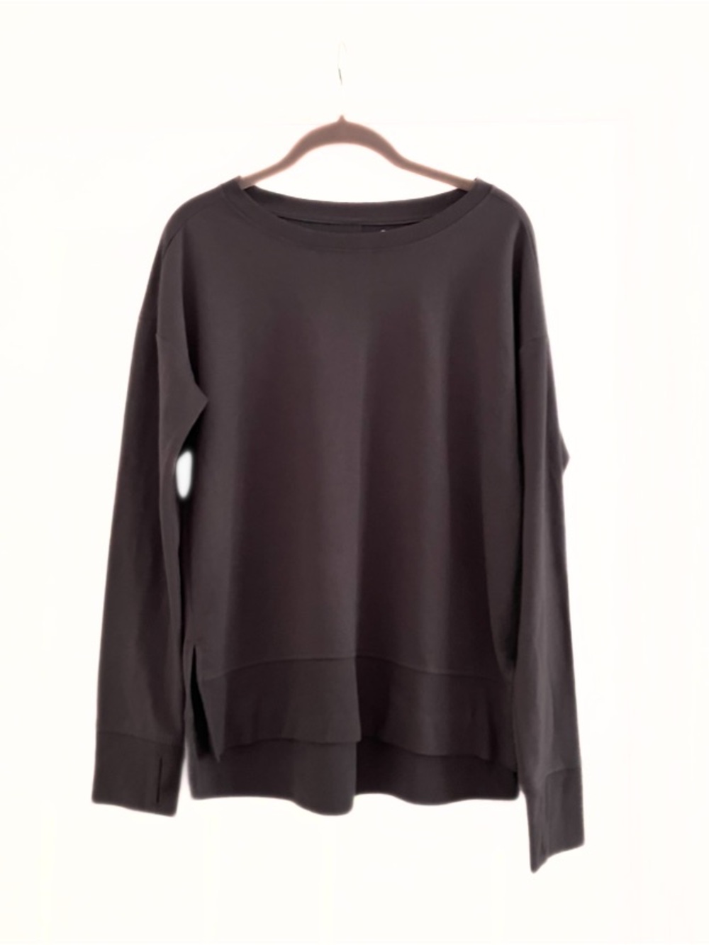 Apana Purple Athletic Thumb Hole Long Sleeve Relaxed fit Top in Size Medium